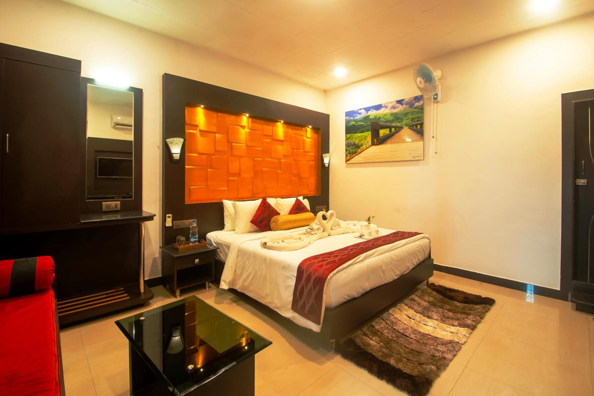Coorg Jungle Camp Backwater Resort Suntikoppa Экстерьер фото